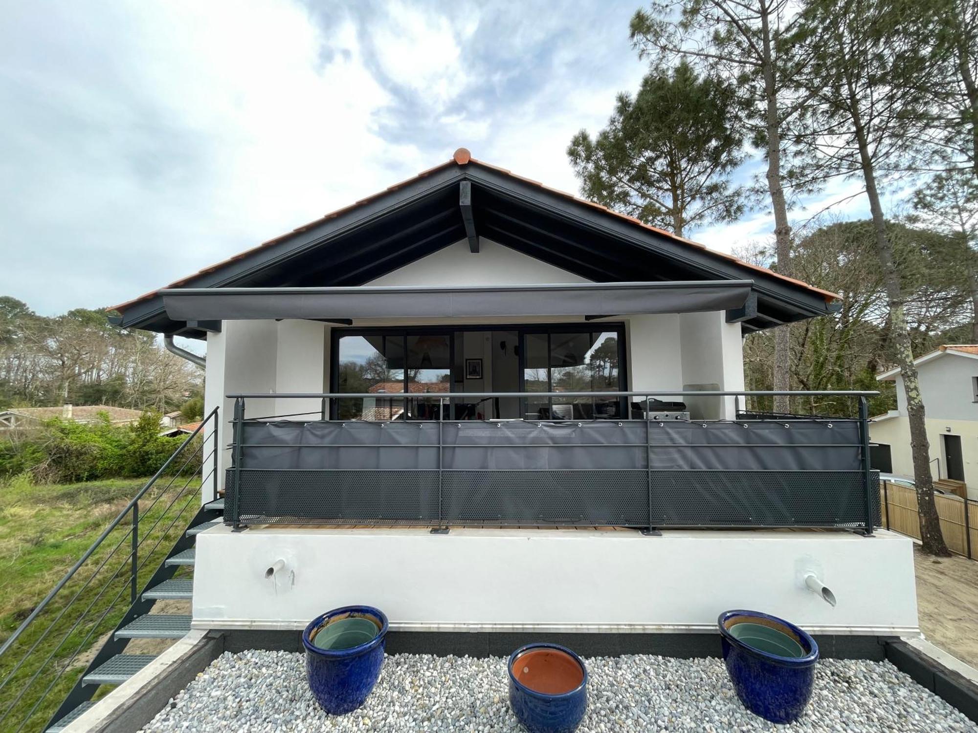 카브레톤 Samui - Equipe Borne De Recharge - Powering Station Electric Car 아파트 외부 사진
